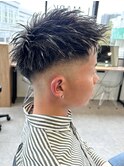 ハイライトツイストパーマアップバング短髪メッシュ
