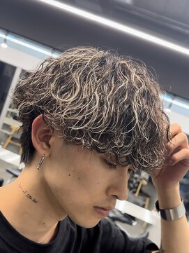 フィフス トウキョウ (fifth TOKYO) 渋谷シャドウパーマメンズカットセンターパートウルフマッシュ