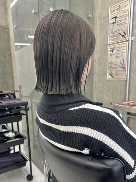 ミディアム/ボブ/レイヤーカット/ダブルカラー/ブリーチ/栄c226