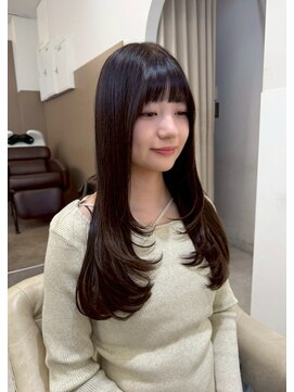 ネモネ バイ ミリー 梅田茶屋町(nemone by milly) レイヤーカット