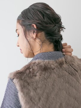 ソーコ 渋谷(SOCO) 【SUN】 センターパート編み込み