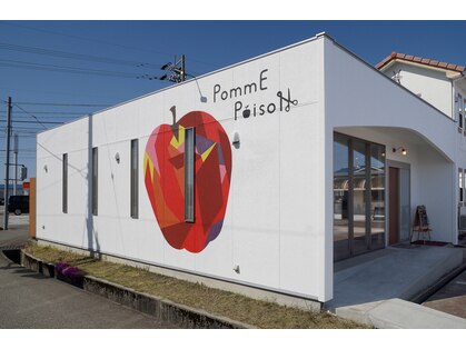 ポム ポイズン(PommE PoisoN)の写真