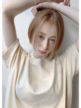 セラ バイ ユーレルム(SerA by U-REALM) シンプル小顔ショート　担当　森　アッシュブラウン