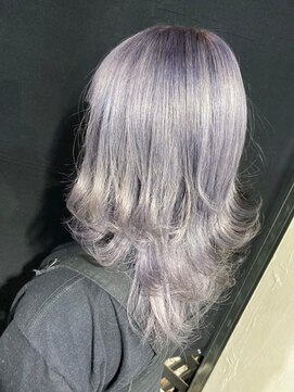 明るめシルバー 派手髪 白紫 銀 L ゾーマ Zouma のヘアカタログ ホットペッパービューティー