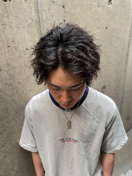 レフ(LEF) 【オダオススメ！】センターパートツイストスパイラルパーマ