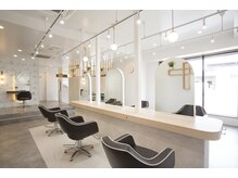 アグ ヘアー フィーロ 土岐店(Agu hair filo)