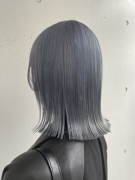 ロイジー(roijir) 表参道 roijir × ブルーカラー