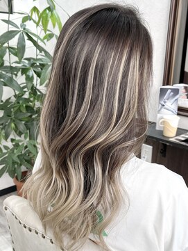 ベルヘアーデザイン 堺東(Belle hair Design) バレイヤージュ外国人風グレージュイルミナカラーオリーブ堺東