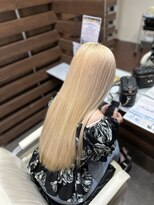 リル バイ ラミール(LiL by lamiell)&nbsp;【ロングヘア】×【ホワイトブロンド】