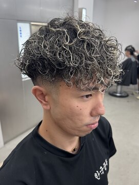 ロンド ローガン 名駅(Lond LOGAN) メンズスペインカールホワイトメッシュ