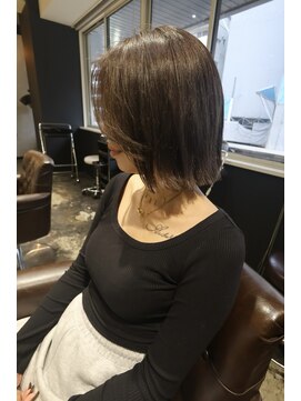 ナイン(N INE.) 切りっぱなし・グレージュ・ベージュ