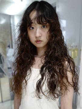 ポピンズ(poppins) ウェーブパーマ