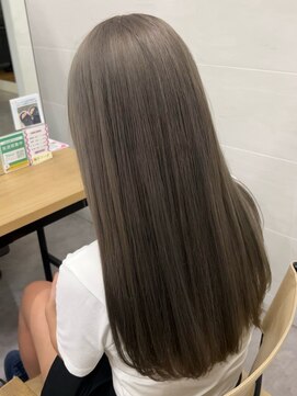 ケア 神戸(CARE) 赤みを抑えた上品グレージュ