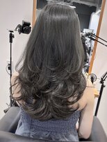 インビテーション(invitation)&nbsp;【invitation人気スタイル】レイヤー/暗めオリーブ/地毛風カラー