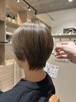 クーレ ビオトープ(+ CURE biotope)&nbsp;ショートボブ×明るめオリーブ
