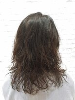 ミーティア バイ クアトロ(Meteor By QUATRO) ゆったりウェーブスタイル