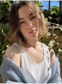 ふんわりカールヘルシースタイルルーズヘアグラデアッシュ