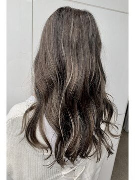 リヴィーダ(LIVIDA) ハイライトグレージュ×LIVIDA