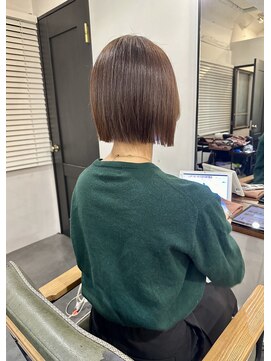 イマ(ima) パツンとミニボブ