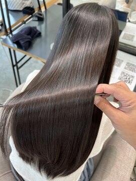 ラヴィエ(RAVIE) 【半田・髪質改善】縮毛矯正/トリートメント/マンツーマン