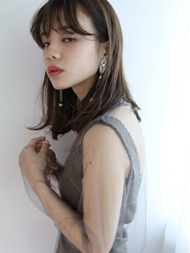 アルテフィーチェ 梅田(artefice) 肩下ストレートミディアム