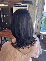 リノ 金山(Rino)&nbsp;デザインカラー/レイヤーカット/ウェットヘア/オリーブベージュ