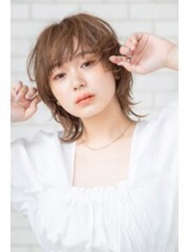 パノラ(PANOLA) 外ハネミディアム/小顔カット