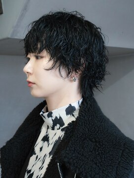 マーシー(MAAAAAC) 【ヒエダ】ブラックウェイビーショート