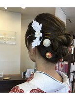 ビューティー リゾート アンアリー(BEAUTY RESORT AN ALLY)&nbsp;袴のアップ