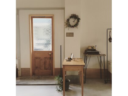 フォーク(FOLK)の写真