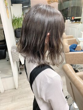 フロート 小阪店(float) アッシュグレー_マロンベージュ Aラインボブ かきあげ