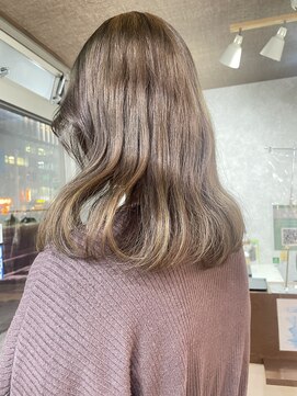 ミニム ヘアー(minim hair) 【minim×高橋】Olive Greige