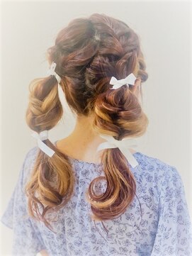 横濱ハイカラ美容院(haikara美容院) ツインスタイル　リボンアレンジ