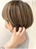 新宿ショート/ショートヘア/ボブ/ぱつっとボブ/白髪ぼかし