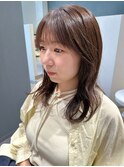 ベージュカラー×ミディアム×ぱっつん前髪