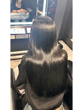 ジゼル(GISELLE) ブリーチ毛でもここまで綺麗にオフブラック