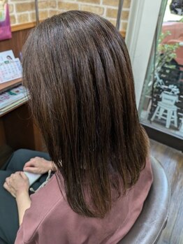 ちっちゃな美容室の写真/頭皮と髪への負担が少ないヘナなどのメニューをご用意！天然素材で環境にもやさしい＊お手頃価格で美しく◎