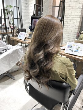 フェリア 渋谷(Feria) マットグレージュカラー♪