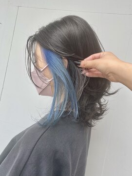 カリーナコークス 原宿 渋谷(Carina COKETH) インナーカラー/ダブルカラー/レイヤーカット/オージュア/ブルー
