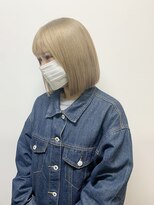ガルボ ヘアー(garbo hair) ハイトーン 10代 20代 ミルクティーベージュ ホワイトベージュ