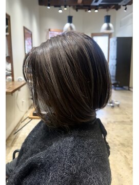 リフル 八王子(RIFULL) ハイライト　レイヤー ショートヘア　ボブ　くびれレイヤー