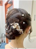 【盛りすぎないアップへア】池袋美容室