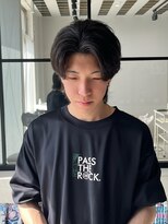 ホワイト(WHITE)&nbsp;センターパート ウルフ