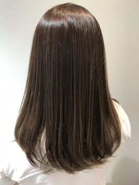 ラ タント(L'attente) イルミナナチュラルカラー