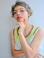 ヘアーサロン サボイア(HAIR SALON SAVOIA) ヴィーガン 大人かわいいマッシュショート カーキグレージュ