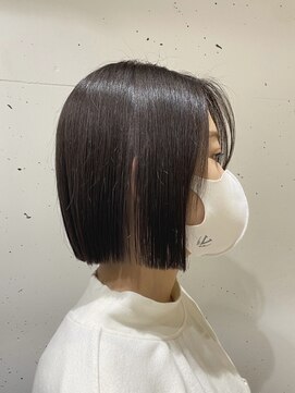 スタジオフォーエイチ(STUDIO 4H) 切りっぱなし、パッツンボブ