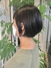 エムハチ(M8) ツヤ髪マッシュルームボブ