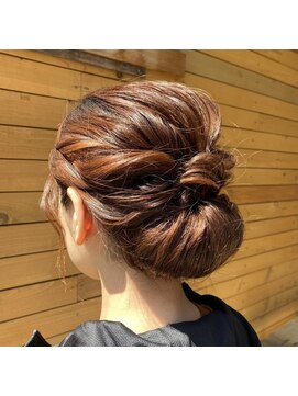 バイテン 久喜(X10) 【シニヨンアレンジ】