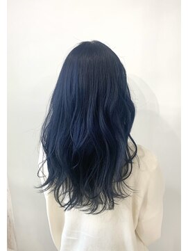 ホワイト 梅田(white) ネイビーブルー