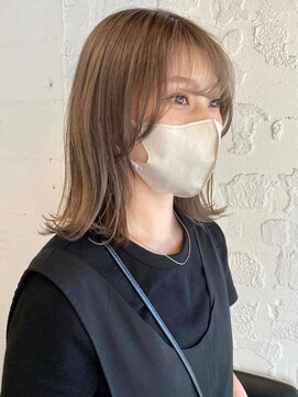 エム(EM) シースルー外ハネウルフ/ブリーチ/髪質改善/下北沢